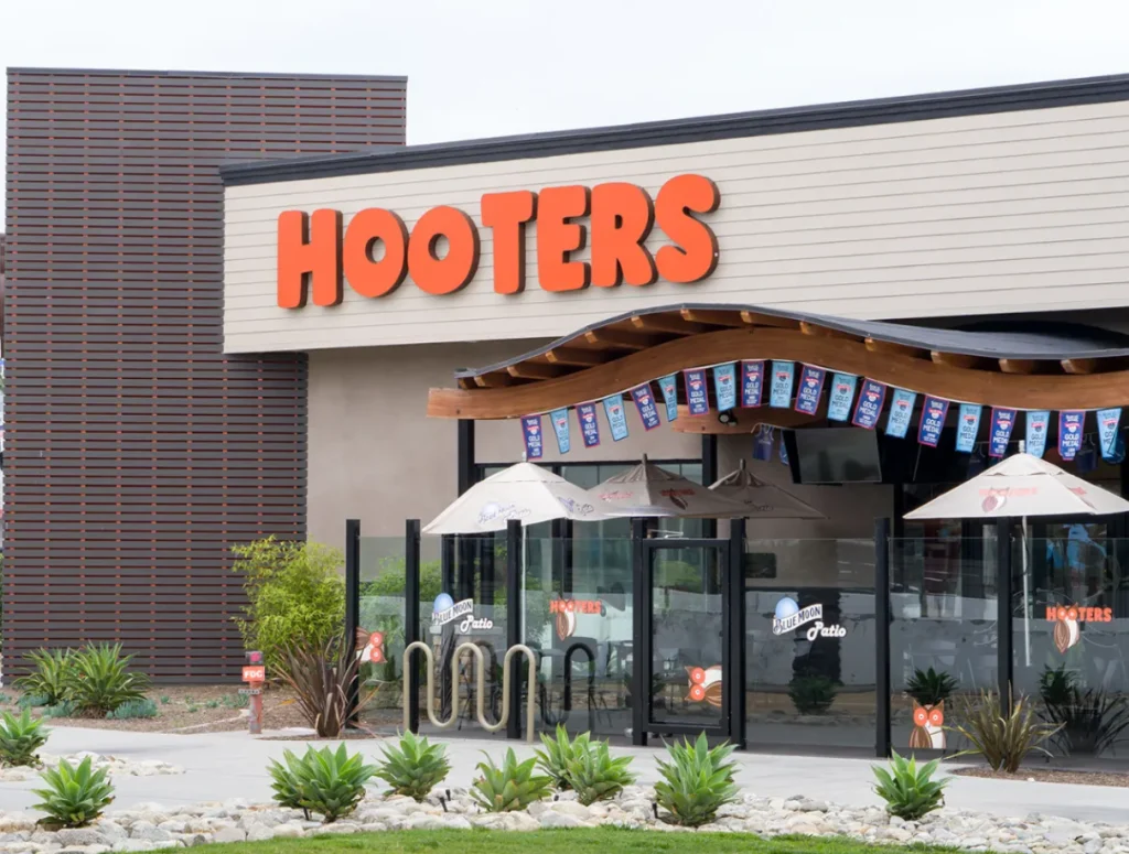 Hooters USA