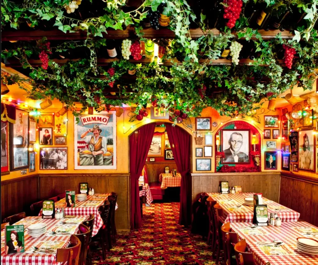 Buca di Beppo Ambiance USA